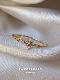 Wonderland Classic Ring – SP Inc. Gold Sun Ring, Sweetpeeps Rings, Witchy Rings, Korean Rings, Indian Jewelry Sets, Jewelry Accessories Ideas, Jewelry Lookbook, Disney Jewelry, Moon Jewelry