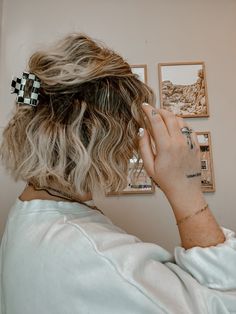 Short Hair Boho Hairstyles, Hippy Hairstyles Short Hair, Crimped Hair Short Bob, Beach Waved Hairstyle Short, How To Style Short Hair Bob Beach Waves, Beach Wave Hair Short, Short Bob Half Up, Witchy Short Hair, Short Beachy Haircut