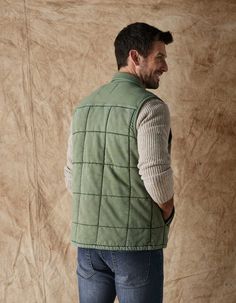 With its quilted multi-layer construction, the Jackie Premium Fleece Lodge Vest vest guarantees structure, texture, and exceptional warmth, making it perfect for versatile styling. Jackie Premium Fleece is a mid-weight fabric cotton/poly blend. Its ultra-soft and plush texture, complete with hi-lows for a vintage washed appearance creates a relaxed yet refined look. Henley Sweater, Fall Shopping, Hat Shop, Outerwear Women, Multi Layering, Bottoms Pants, Fabric Cotton, Sweater Hoodie, Insulation