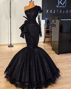 Couture Dior, Black Mermaid Prom Dress, Dresses Fitted, Mermaid Prom Dresses Lace, Prom Dresses Long Mermaid, Mermaid Prom Dress, Stunning Prom Dresses, Sophisticated Bride, Lace Prom Dress