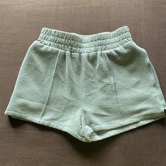 Urban Outfitters Corduroy Shorts - Mint Green Xs-Tp Never Worn Smoke Free House Corduroy Shorts Women, 9th Grade, Corduroy Shorts, House Sold, Shorts Women, Home Free, Christmas List, Mint Green, Urban Outfitters