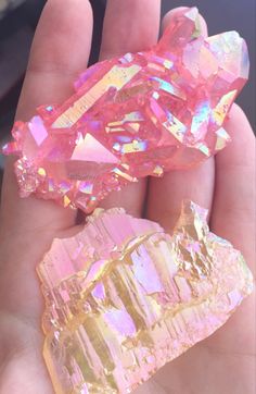 Cool Rocks, Beautiful Rocks, Mineral Stone, Minerals And Gemstones, Rocks And Gems, Everything Pink, Aura Quartz