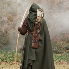 Medieval Ranger, Ranger Cloak, Fantasy Cape, Cloak Medieval, Wool Cloak, Costume Viking, Rangers Apprentice, Costume Capes, Forest Ranger