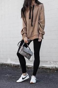 Hoodie Outfit Casual, Look Legging, Legging Outfits, Back To, Athleisure Outfits, Hoodie Outfit, Pinterest Fashion, Sporty Outfits, Ideas For