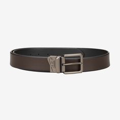 Throw on the belt that's as customizable as your style. The reversible design allows you multiple wearing options, while the matte black buckle adds a clean, subtle accent. Belt Brown, Reversible Belt, Brown Belt, Black Belt, Mens Belts, Nike Logo, Leather Belt, Nike Men, Matte Black