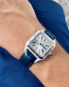 Cartier Santos Men, Mens Watches Guide, Watches Aesthetic, Cartier Santos Watch, Cartier Santos Dumont, Billionaire Aesthetic, Taper Fade Short Hair, Men Tips