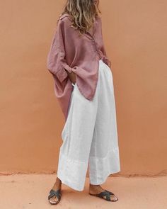 Pantalon Large, Looks Style, Mode Inspiration, White Pants, Linen Clothes, Minimal Fashion, Look Fashion, Spring Summer Fashion, Capsule Wardrobe