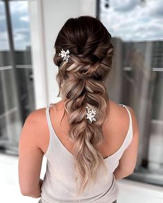 Diy Wedding Hairstyles, Fishtail Braid Wedding, Braid Wedding, Floral Hair Accessories, Super Cute Hairstyles, Diy Wedding Hair, Romantic Updo, Hairstyles Trendy