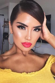 Big Forehead Updo, Side Sleek Hairstyle, Side Part Updo Hairstyles, Side Part Sleek Bun, Sleek Updo Hairstyles, Sleek Formal Hairstyles, Side Part Bun, Comp Makeup, Large Forehead Hairstyles