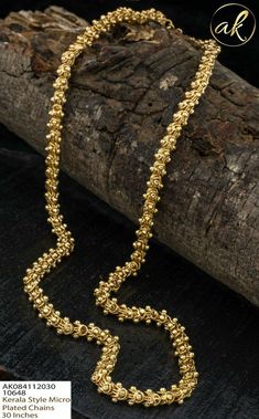 Mangalsutra Ideas, Neck Chain For Men, Thali Chain, Mens Necklace Fashion, Rudraksha Jewelry, Unique Pearl Jewelry, Simple Gold Bangle, Baseboard Styles, Gold Neck Chain