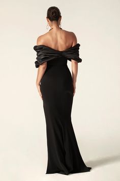 Creating a sculpted silhouette, ‘Persley’ is crafted from our weighty crepe with satin finishing and fits like a glove through the body before flaring out at the knees to a sweeping train. The corseted bodice keeps your torso cinched and fully supported and the way it dips to the front creates a perfect hourglass silhouette. The languidly sexy ruffle off shoulder collar finish the elegant feminine look .The pretty cups under ruffle shoulders are softly lined and underwired for full support and Ruffle Shoulder Dress, Bodycon Maxi Dress, Elegant Feminine, Bodycon Maxi Dresses, Fall Skirts, Glam Dresses, Women Long Dresses, Black Maxi Dress, Satin Dresses