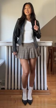 Short People Outfits, Mini Pleated Skirt, Overalls Outfit, Vsco Girl, Cute Fall Outfits, Rabbit Hole, Pose Ideas, Fashion Fits, Winter Clothes