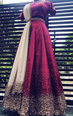 Wine Colour Lehenga, Reception Saree, Indian Wedding Gowns, Wine Colour, Raw Silk Lehenga, Lehnga Dress, Designer Bridal Lehenga, Long Gown Dress, Salwar Kamiz