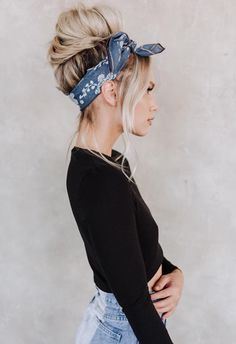 Bandana Bayi, Hair Scarf Styles, Bandana Hairstyles, Halloween Hair, Headband Hairstyles, Scarf Hairstyles, Hair Day, Pretty Hairstyles