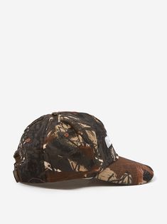 metalwood's Metal Logo 5-Panel Hat in Real Leaf Camo is a real seasonal highlight for us. Featuring an all-over camo print design and contrasting white branded embroidery. You'll be hard pressed to find this anywhere else in the UK. 100% Cotton Adjustable Velcro Strap Check out our 10 Questions with metalwood here. Real Leaf, 5 Panel Hat, Real Leaves, Panel Hat, Metal Logo, Camo Print, Metallic Logo, Velcro Straps, Face And Body