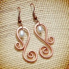 beautiful wire earrings Swirly Jewelry, Paisley Earrings, Wire Bird, Nice Earrings, Wire Jewelery