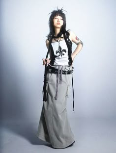 Y2k Japanese Fashion Grunge, Japenses 2000 Style, 2000’s Grunge Outfits Y2k, 1990 Grunge Fashion, Y2k 90s Fashion Grunge, Anti Fashion Outfits, Double Punch Clothing, 2000s Harajuku Street Fashion