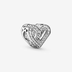 Authentic Sterling Silver Pandora Free Hand Hearts Charm. Brand New. Smoke Free, Cat Friendly Home. Check Out My Many Other Items And I Can Bundle Them For You For A Bigger Discount! Hearts Entwined, Silver Pandora Charms, Disney Belle, Charms Pandora, Bracelet Pandora, Pandora Bracelet Charms, Pandora Silver, Pandora Bracelets, Pandora Bracelet