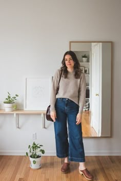 Taya Gaukrodger Outfits, Midsize Wide Leg Jeans Outfit, Midsize Inspiration, Wide Leg Jeans Outfit, Clogs Outfit, Waffle Knit Sweater, Fall Fashion Trends, Mom Outfits, Wide Leg Denim