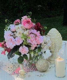 Addling bling to your wedding reception decor Vintage Backyard, Backyard Reception, Vintage Weddings, Pink Ivory, Outdoor Backyard, Tall Vases, Vintage Theme