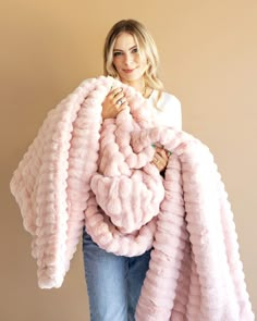 This elegant blanket will add a rich texture to any décor while still being functional and soft. Ripple blankets range from 2-10 lbs making them our heaviest blankets yet and a great option for those looking for weighted blankets. This blanket has blush pink scalloped minky fabric on both sides with no ruffle. Baby Pink Throw Blanket, Thriw Blanket, Cute Pink Blankets, Pink Throw Blanket On Bed, Pink Fluffy Blanket, Light Pink Blanket, Pink Blankets, Ruffle Blanket, House Bedroom Ideas