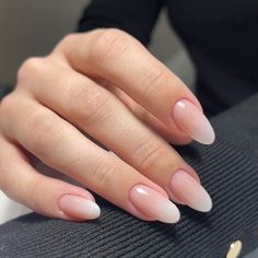 Nude Nail Designs, Gel Nail Extensions, Nude Nail, Simple Gel Nails, Neutral Nails, Chic Nails, Nail Extensions, Nude Nails