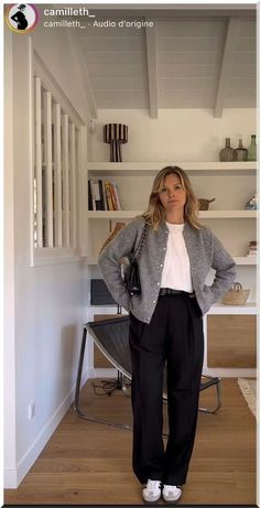 80 Kg Woman Outfit, Workwear Inspo Women, Cool Girl Teacher Outfits, Marketing Work Outfit, Outfit Working Girl, Corporate Job Outfit, Cool Girl Business Casual, Scandi Office Outfit, Office Outfit Inspo Women