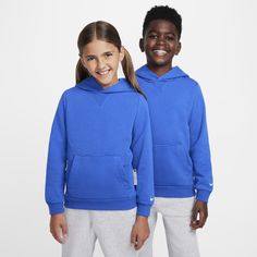 Our sweat-wicking Dri-FIT tech helps you stay dry and comfortable. We added it to this classic hoodie, which is crafted from breathable French terry fabric, to help keep you moving from practice to playtime. Basketball Hoodies, Basketball Hoodie, Kids Basketball, French Terry Fabric, Big Kids, French Terry, Dri Fit, Basketball, Nike