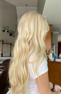 Natural Blonde Hair With Layers, True Blonde Hair Color, Rapunzel Blonde Hair, Light Yellow Blonde Hair, Light Vanilla Blonde Hair, Solid Blonde Hair Color Ideas, Pamela Reif Hair, Honey Butter Blonde Hair, Blonde Hair Inspiration Long