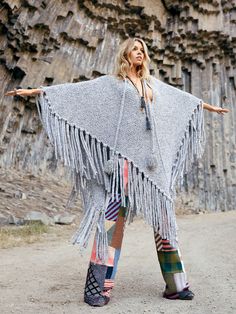 Stella Maxwell in Armenia, photo by David Mushegain Stella Maxwell, Bohemian Lifestyle, Boho Luxe, Vogue Russia, Vogue Magazine, Fur Fashion, Hippie Chic, Boho Vibe, Armenia