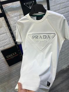 Prada T Shirt Men, Prada Outfit Men, Prada T Shirt, Tee Shirt Fashion, Mens Boots Fashion