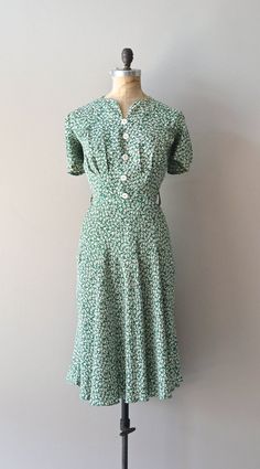 1930's rayon dress 1940s Green Dress, 1930 Summer Dress, 1930's Dress, 1940s Floral Dress, Extraordinary Fashion, Blue 1940s Dress, 1930s Polka Dot Dress, 1930's Dresses, Vintage Fashion 1930s