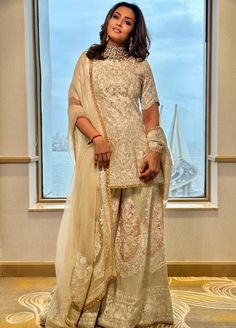 #ambani #wedding Ambani Wedding Guests, Nita Ambani Lehenga, Namrata Shirodkar, Radhika Merchant And Anant Ambani, Celebrities In Anant Ambani Wedding, Anant Ambani And Radhika Merchant, Ambani Wedding, Manish Malhotra