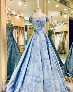 Formal Dress Pictures, Blue Prom Dresses, Long Frock, Red Carpet Gowns, Blue Dress Formal, Make Your Own Dress, Long Frocks, Prom Dresses Blue, Dresses Formal