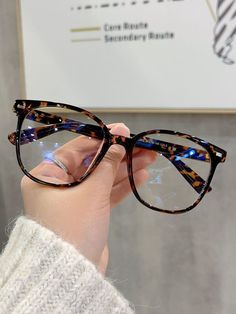 Tortoise Glasses Aesthetic, Glasses For Women Aesthetic, Cheetah Print Glasses Frames, Fall Glasses Frames, Cute Glasses For Women Aesthetic, Square Specs Frames Women, Woman’s Glasses, Leopard Print Glasses Frames, Cute Frames For Glasses