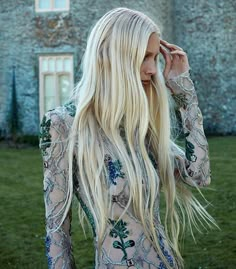 Kirsty Hume Harper's Bazaar UK Editorial Hair, Platinum Hair, Hair Fashion, Good Hair Day, Fashion Photography Editorial, Wedding Hair And Makeup, Harper's Bazaar, Harpers Bazaar