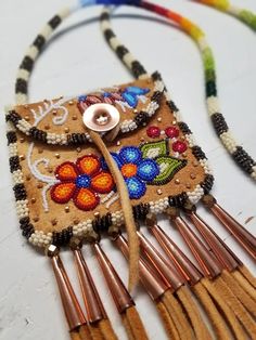 Beaded Leather Bag, Native American Beadwork Patterns, Beaded Pouch, Beaded Flowers Patterns, Beautiful Beadwork