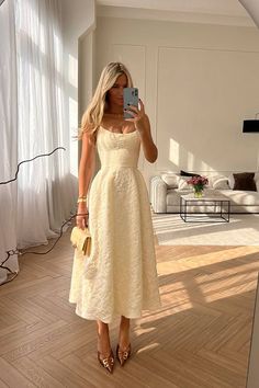 Flowy Dress With Corset Over It, Small Gowns For Women, Vintage Chanel White Dress, French Honeymoon Outfits, Summer Party Elegant, A Line Dress Party, Elegant Woman Dress, Vegas Guest Wedding Dress, A Line Dress Styling