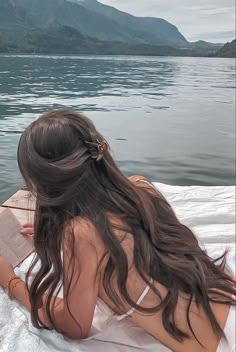 Rambut Brunette, Maquillage On Fleek, Girl With Brown Hair, Hair Growth Serum, Dark Brown Hair, Beach Hair