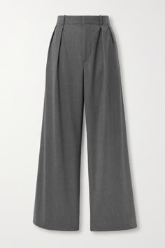 WARDROBE.NYC's luxurious essentials are designed with minimalist uniform dressing in mind, and these pants are sure to work with so much in your existing lineup. They're made from wool-flannel and have a low-rise waist and sharp pleats to enhance the wide shape of the legs. Low Waist Pants Outfit, Grey Trousers Women, Minimalist Uniform, Evening Trousers, Sweatshirt Women Casual, Low Waist Pants, Wardrobe Nyc, Grey Slacks, Flannel Pants