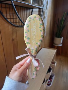 hand painted customized wooden hairbrushes with ribbon Hairbrush Paint Ideas, Custom Hair Brush, Painted Hairbrush, Hand Painted Hair Brush, Wooden Hair Brush, Pink Flower Painting, Wooden Brush, Christmas Gifting, Wooden Comb