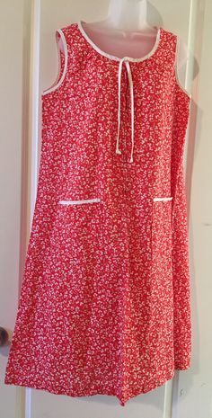 NPC Fashions Vintage Red Floral House Dress Large. There are no size or material tags. Please refer to measurements. Great vintage condition with no rips tears or stains. I am not an expert but judging by the style and label I’m estimating this piece was made in the 70s, making it approximately 40 years old!! Vintage items of this age and minimal wear are RARE! House Dresses Comfy, Table Cloth Dress, Vintage House Dress, Grandma Dress, Floral House, 50s Outfits, House Dresses, 60s Mod, 1970s Fashion