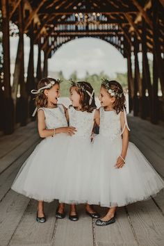 Flower Girls Photography | Blush And Ivory Summer Wedding At Big Sky Barn | Flower girls, flower girl dresses, flower girl photography, ivory and blush, rustic wedding, wedding photography | Photo: Kelley Craig Photography #flowergirl #flowergirldresses #flowercrowns #rusticwedding #blushwedding #blushandivory #ivorywedding #weddingphotography #weddinginspo #weddingphotoideas Flower Girl Flower Crown, Sophisticated Farmhouse, Flower Girl Inspiration, Neutral Flowers, Neutral Wedding Flowers, Ring Bearers, Crown Flower, Rustic Wedding Venues, Bouquet Flower