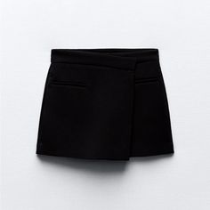 Brand New Never Worn Zara Mini Skirt Zara Mini Skirt, Zara Skirt, Zara Mini, Zara Skirts, Asymmetrical Skirt, Zara Black, Mini Skirt, Womens Skirt, Mini Skirts