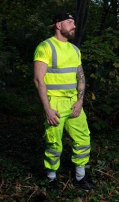 quick delivery fits ok but poor quality of printing a material Scally Lads, Coverall Men, Hi Vis Workwear, Bad Boy Style, Working Men, Hard Working Man, Handsome Older Men, Scruffy Men