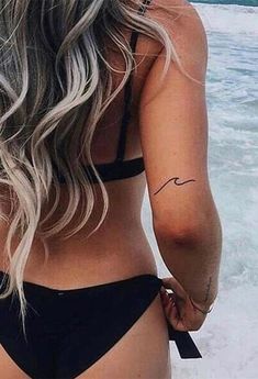 Change Tattoo, Simple Tattoo Ideas, Beachy Tattoos, Small Wave Tattoo, Pineapple Tattoo, Cute Simple Tattoos, Tattoos Infinity, Wave Tattoo