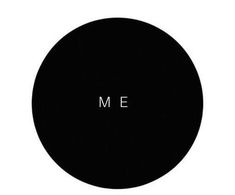 a black circle with the word me on it