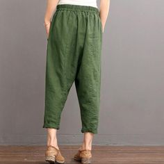 Green Linen pants summer crop pants elastic WaistThis dress is made of cotton linen fabric, soft and breathy, suitable for summer, so loose dresses to make you comfortable all the time.Measurement: One Size: Waist 74cm / 28.86" (elastic to larger size) length 82cm / 31.98"Hip116cm / 45.24"Materials used: Cotton, linenPayment: We accept payment by paypal and credit card. if you would like to pay by credit card, please choose payment by paypal, and follow the guide. Paypal allows payment by credit Linens Pants, Green Linen Pants, Thailand Fashion, Dresses To Make, Linen Design, Plus Size Patterns, Loose Dresses, Summer Wardrobe Essentials, Drop Crotch Pants