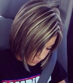 Dark Brown Hair With Blonde Highlights, Platinum Blonde Highlights, Brown Hair With Blonde Highlights, Dark Blonde Hair, Hair Medium, Hair Color Highlights, Brown Blonde Hair, Hair Color And Cut, Brown Hair With Highlights