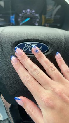 Blue, starfish Short Acrylic Nails Pattern, Cute Nails For Summer Blue, Summer Nails Aesthetic Simple, Popular Nails Design, Summer Nail Inspo Starfish, Navy And Gold Almond Nails, Nails To Get For School, Nail Ideas For Small Nails, French Tips With Starfish